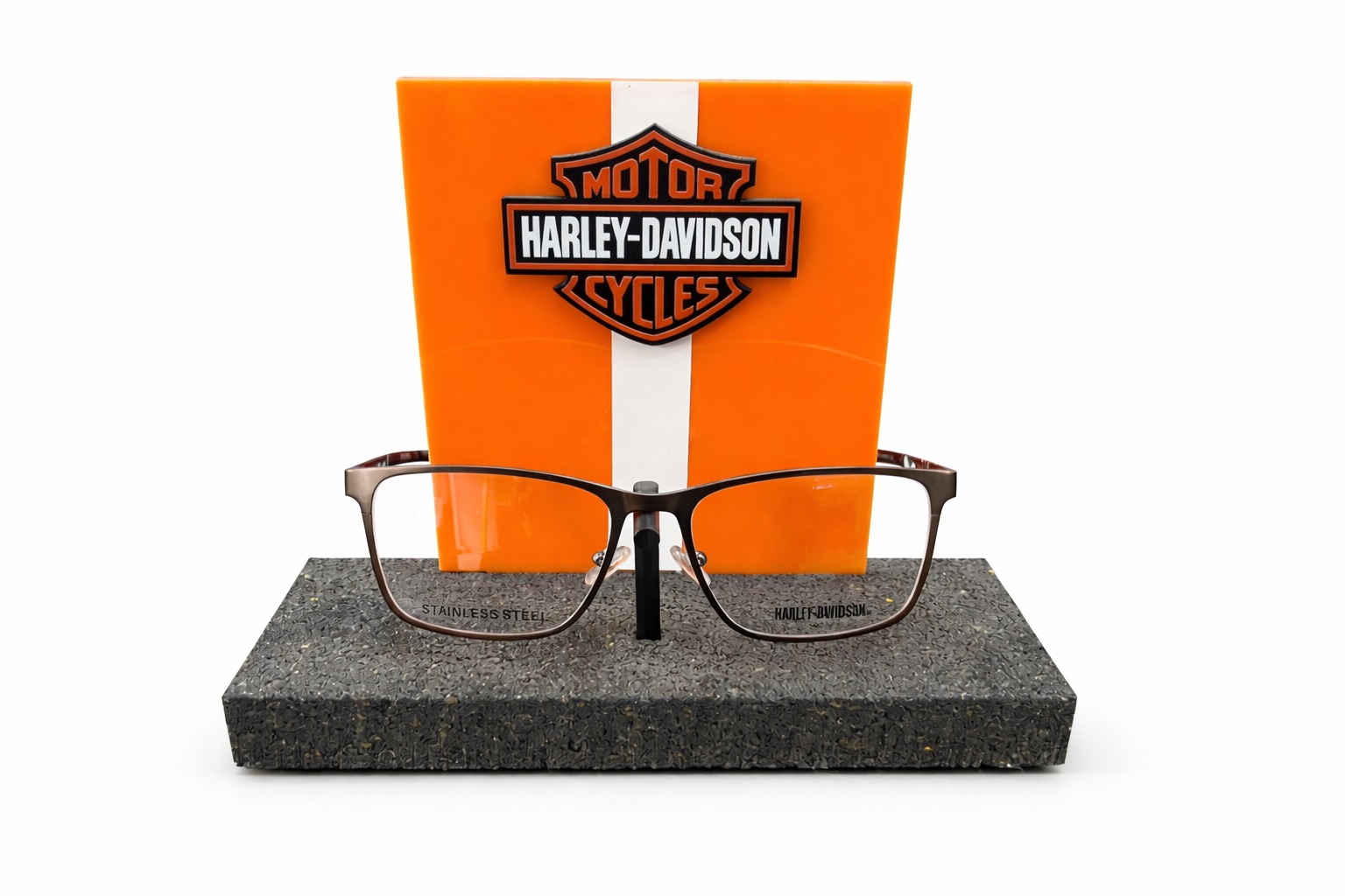 Óculos Harley‑Davidson em Aço Inoxidável — Estilo autêntico, resistência e personalidade no seu dia a dia.