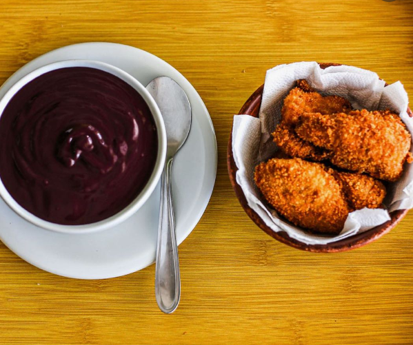 Açaí Cremoso e Filé de Dourada Crocante: Combinação Perfeita de Sabor e Energia